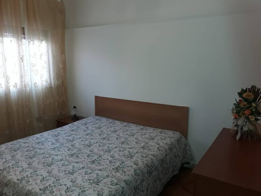 Altra prospettiva della camera da letto matrimoniale