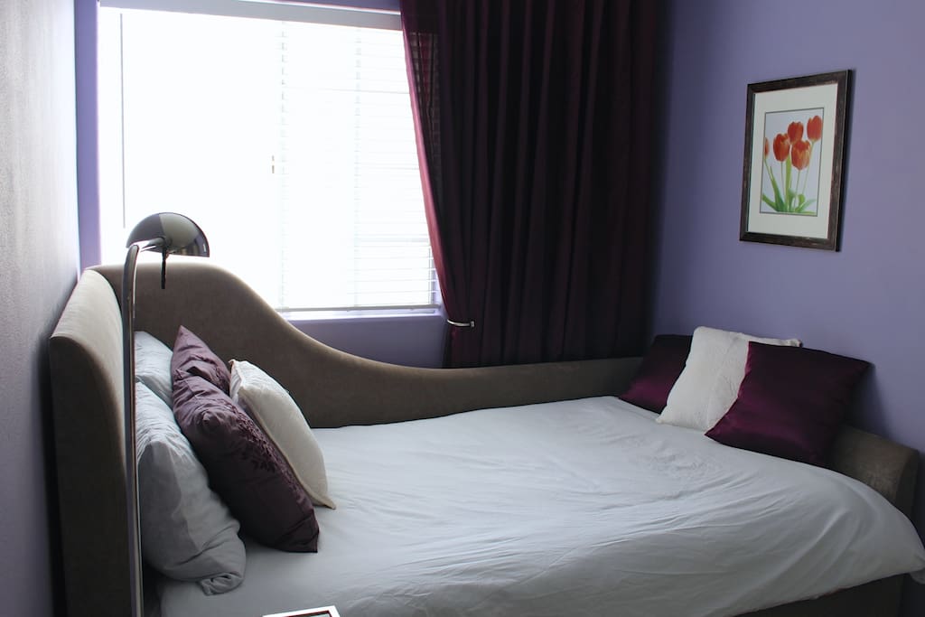 Double day bed, perfect also for relaxing to read or watch TV