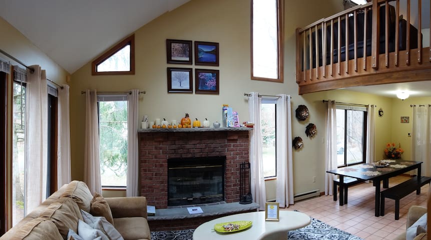 Kalahari Age To Rent A Room Kalahari Age To Rent A Room