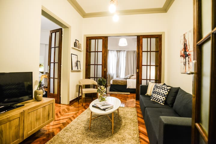 Deluxe Apt 1 – Center of Athens