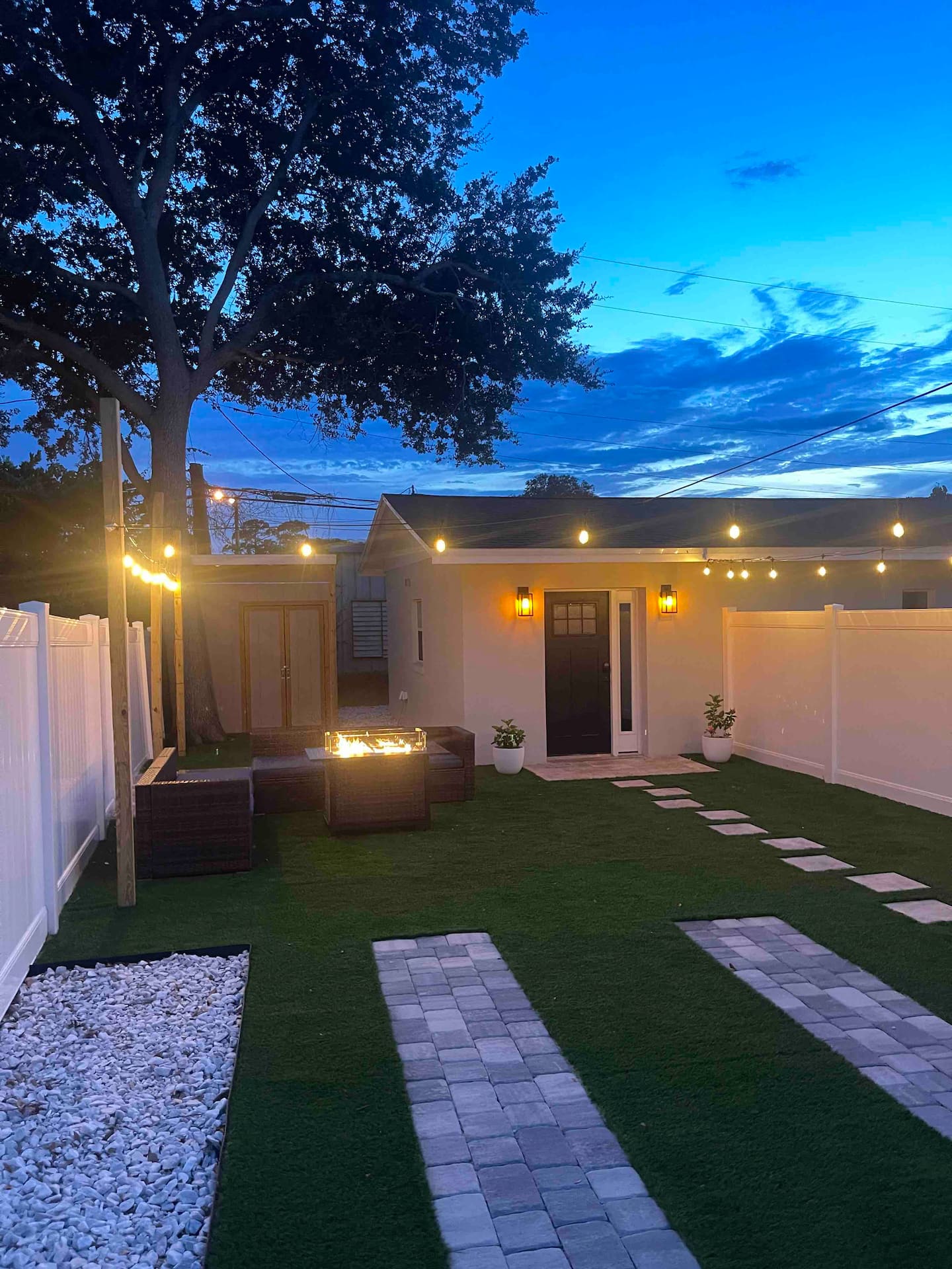 Modern Guesthouse