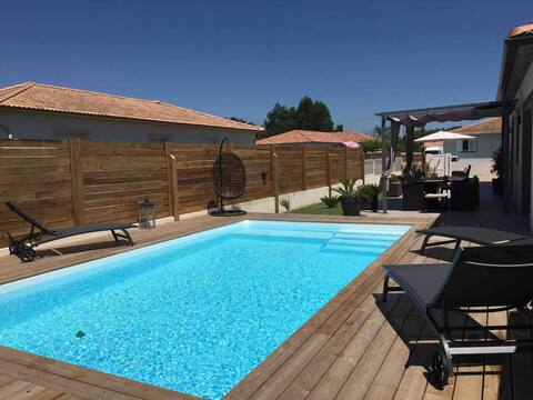 Large villa with PMR pool