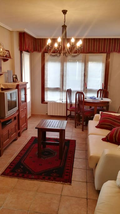 salon comedor con sofa cama matrimonial
