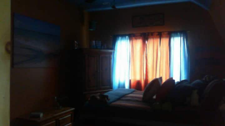 Fli me dyshek Comfort dhe hije të errëta