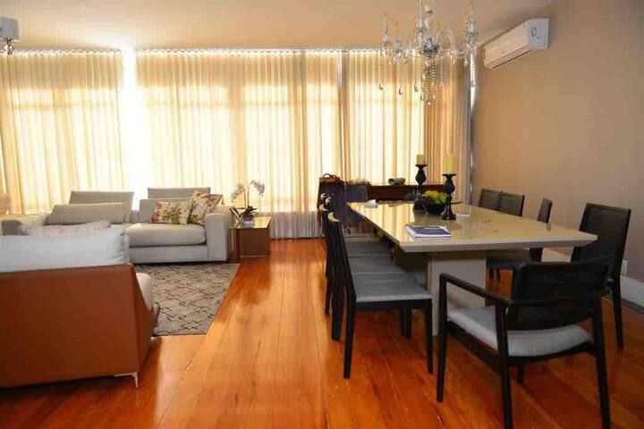 Wonderful ap 300m2 between Arpoador and Copacabana gallery image 2