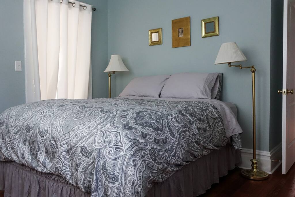 Queen's Room