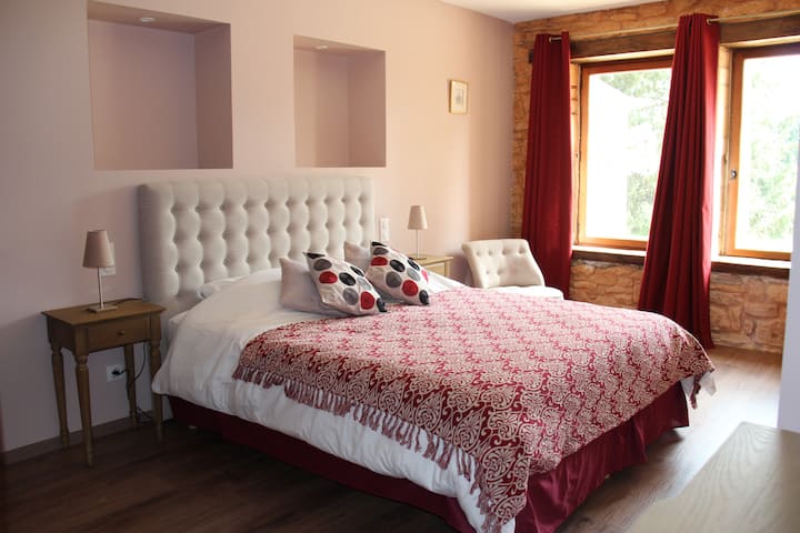 Habitación en planta baja para 2 personas con vistas al jardín