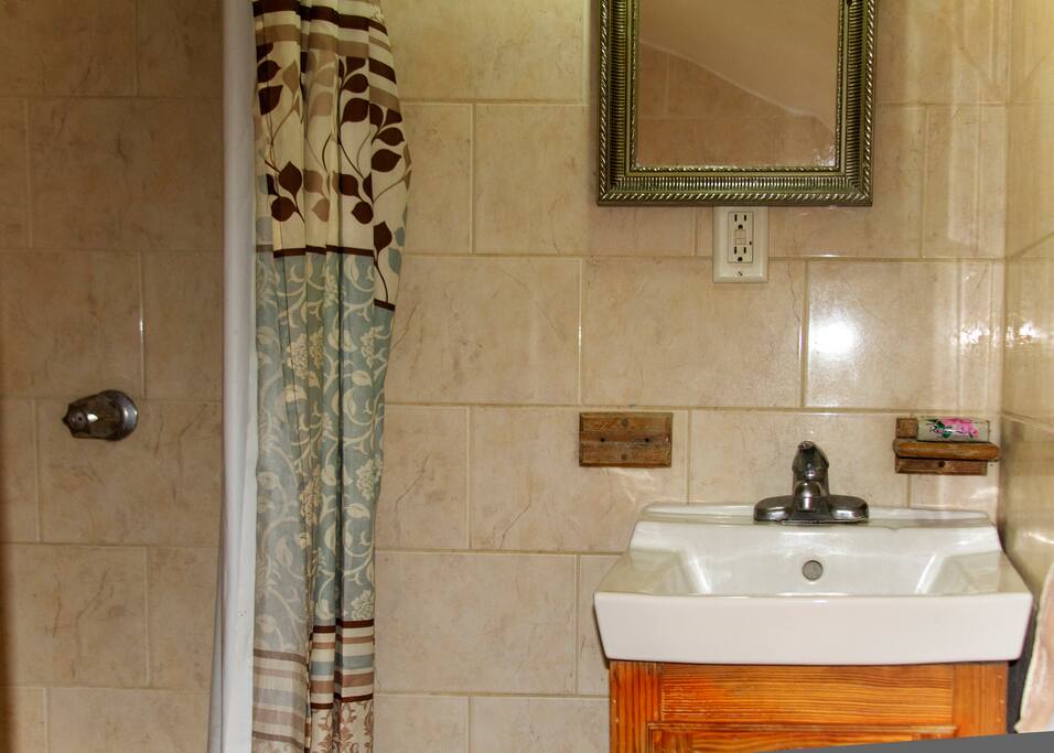 After a hectic day round the island come and enjoy a nice cool shower