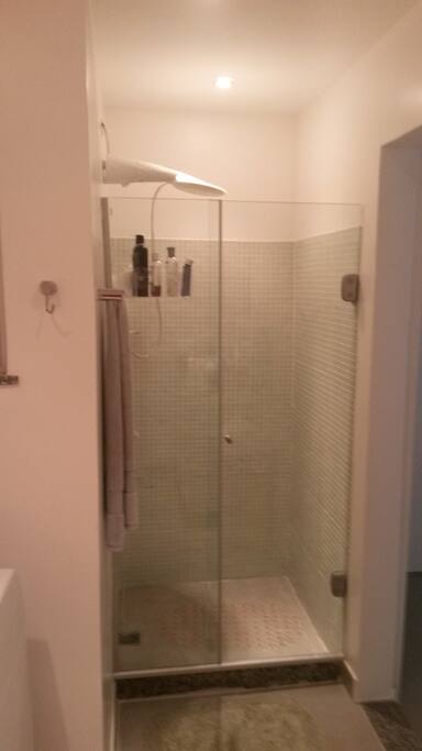 Banheiro - Bathroom