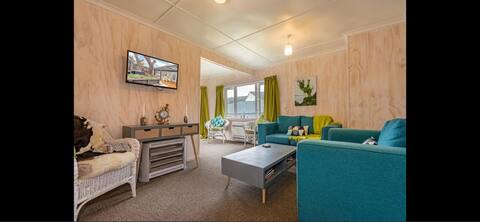Beachy Bach - Jan 15, 26-31 available!