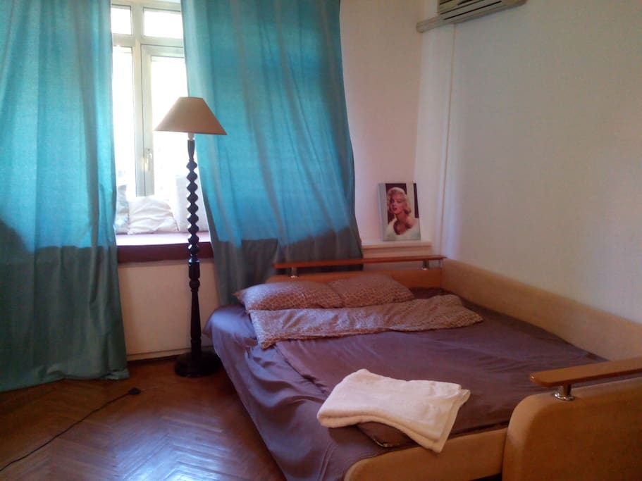 Гостевая с телевизором
guest room with TV