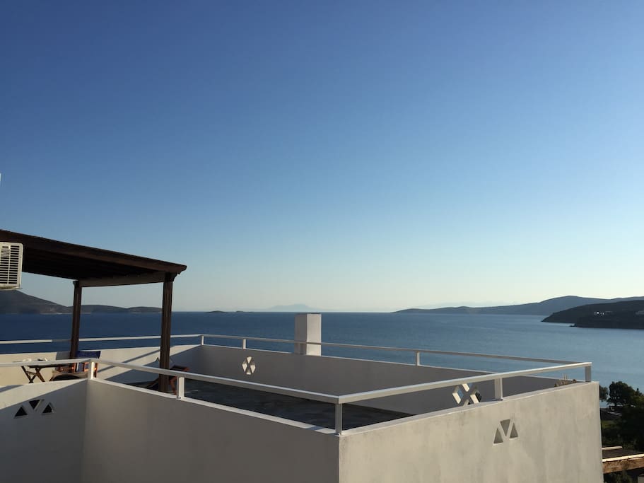 Kalamitsa's balcony