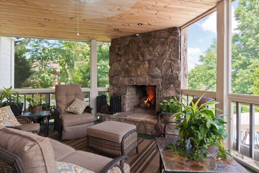 Screened-in porch w/ fireplace