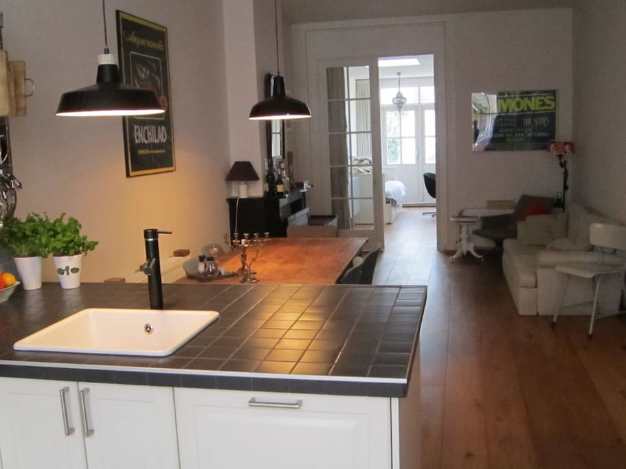 Kitchen, livingroom, bedroom 2