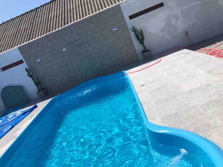 Casa De Praia Com Piscina - Paranaguá