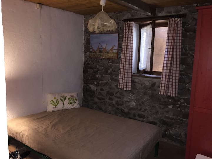 Spálňa 1, 1 manželská posteľ, 1 sprcha
