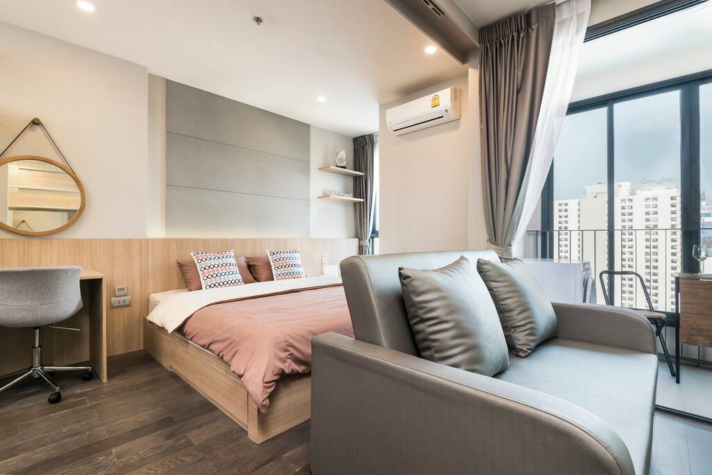 King size bed
