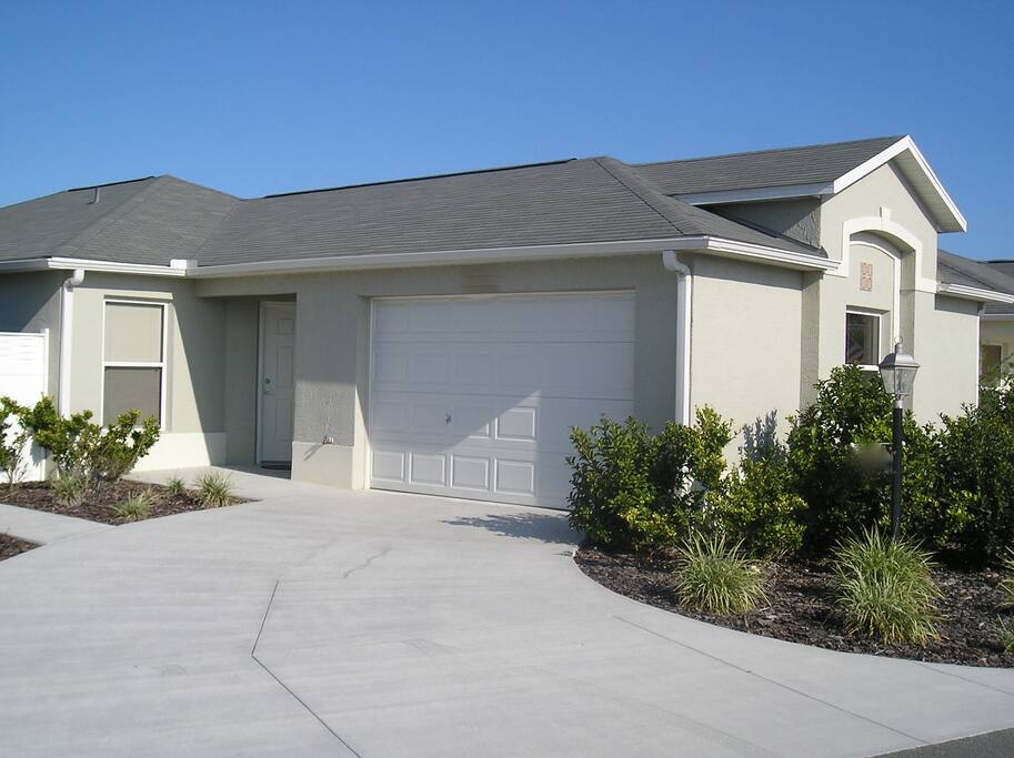 Privacy fenced-in courtyard villa