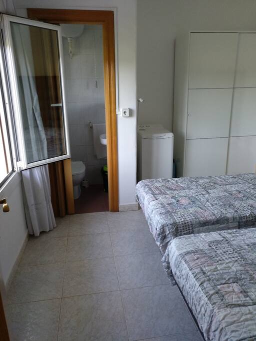 Aseo suite habitacion 2 camas
