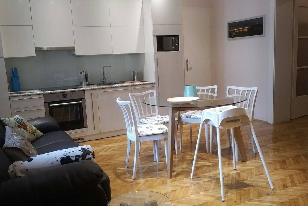 Studio Kitchen