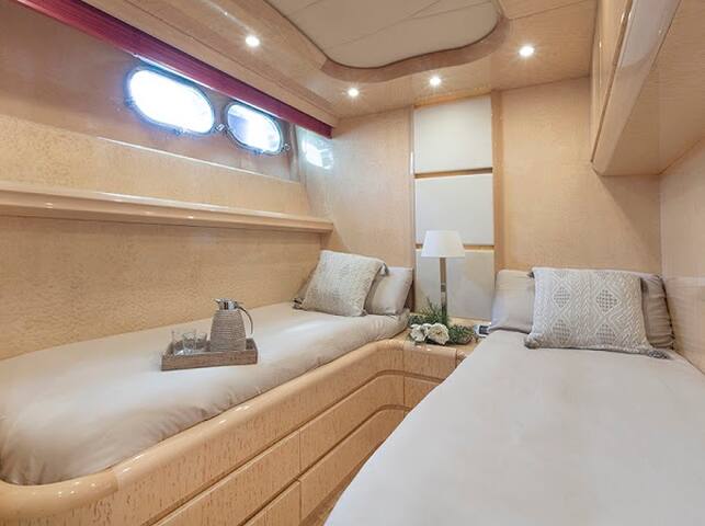 Barcelona, Luxury YACHT in Barcelona gallery image 2