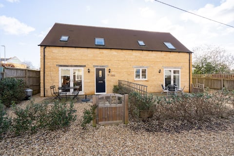 Lavender Barn West, Bourton on the Water
