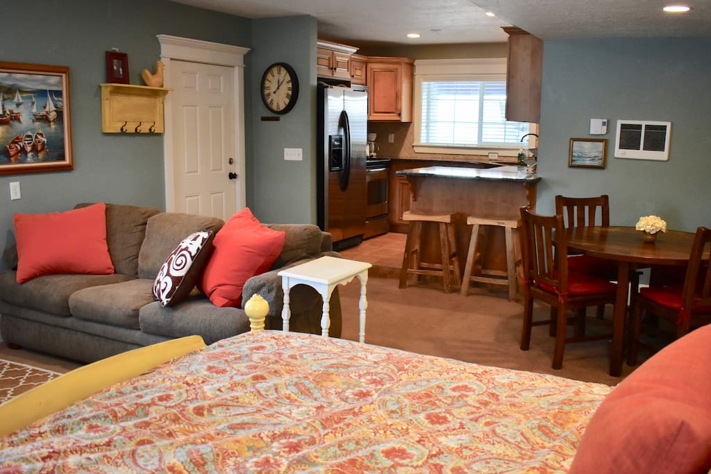Open floor-plan. Bar for eating.