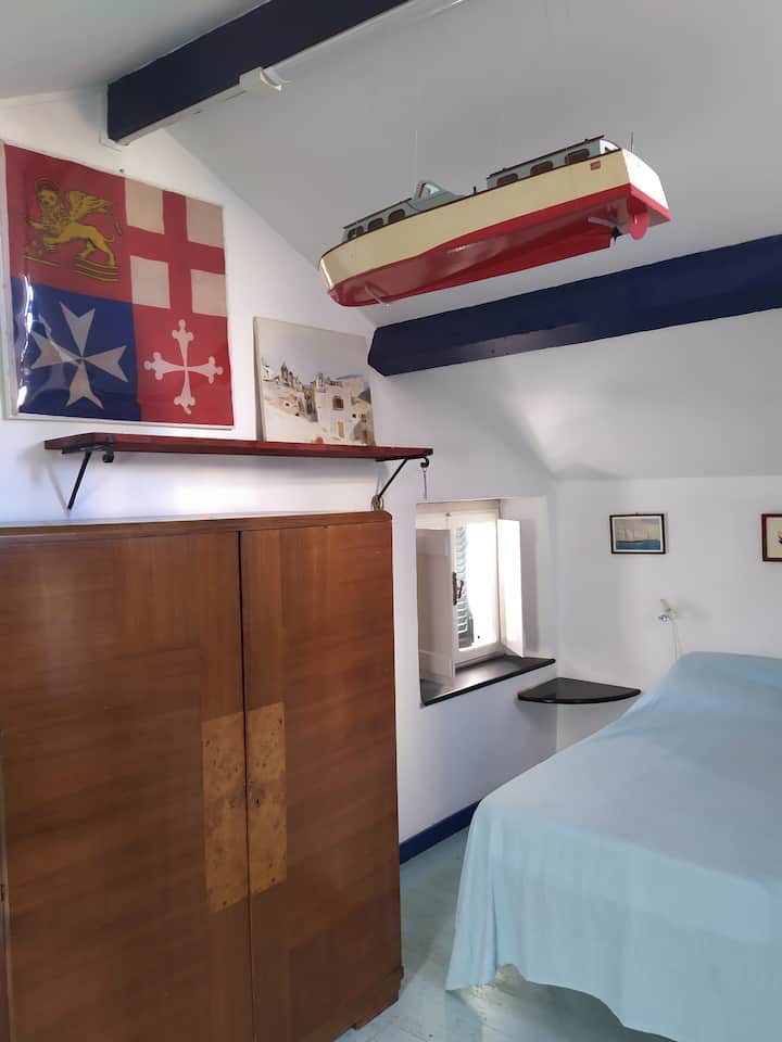 חדר שינה מס '3 (מנסארדה)