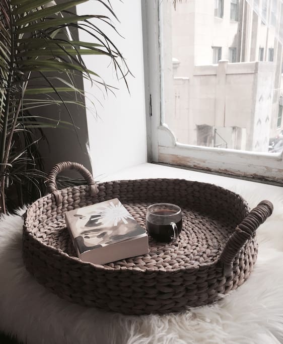 Do you like waking up to philosophy books ?