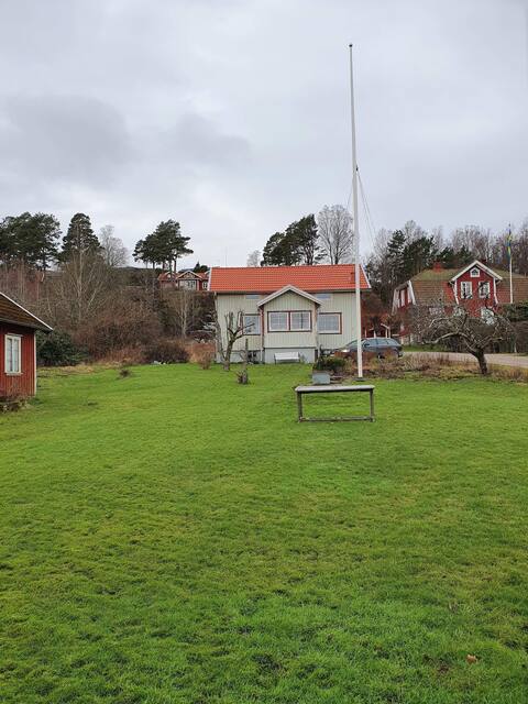 Villa with proximity to swimming and nature.