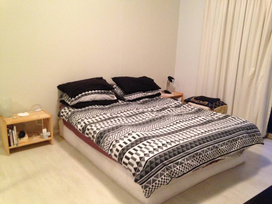 Bed sheet included