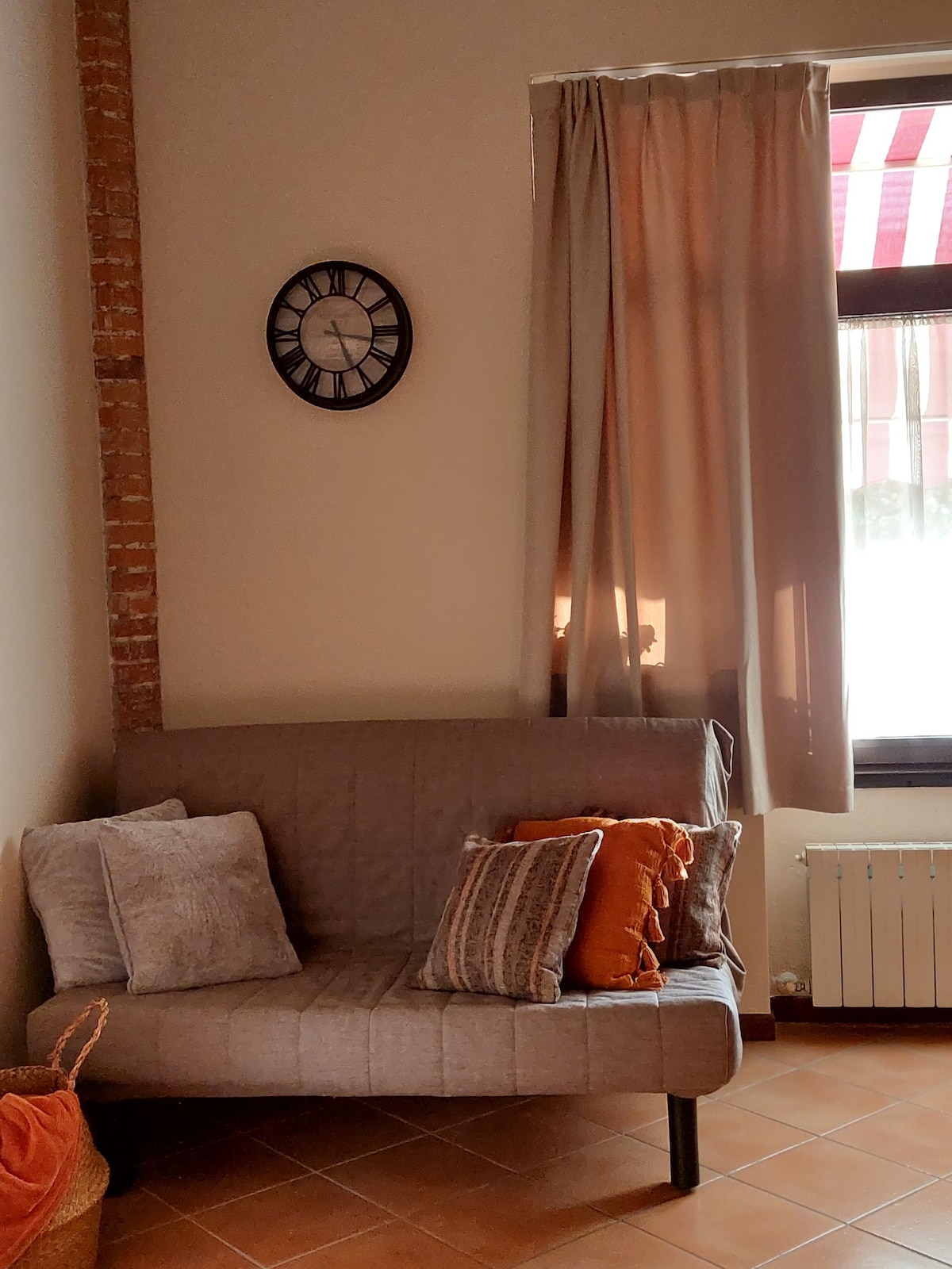 მისაღები ოთახი