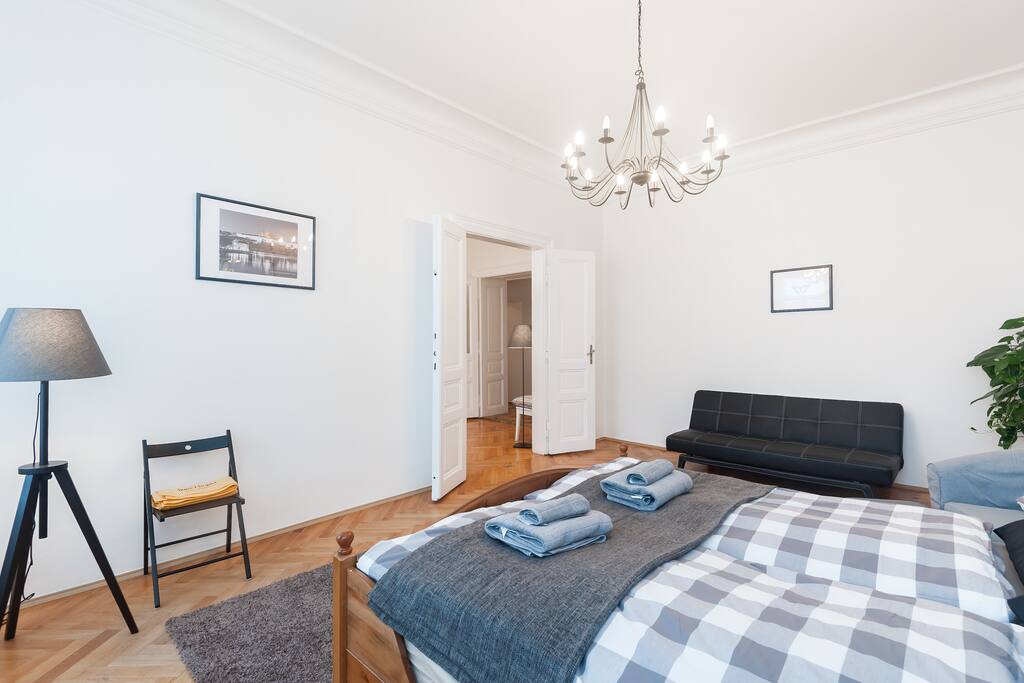 Main bedroom