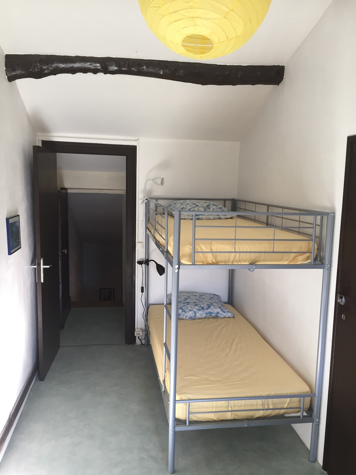 habitación para niños arriba, 2 literas en 90