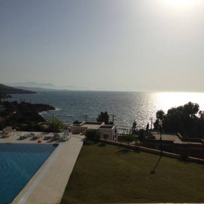 Stunning wiev with shared pool