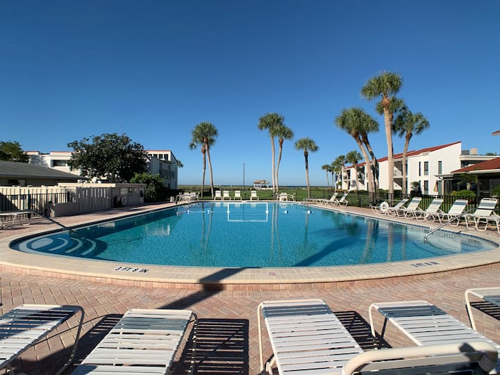 Beautiful Stand Alone Villa In Prestigious Venice - 베니스