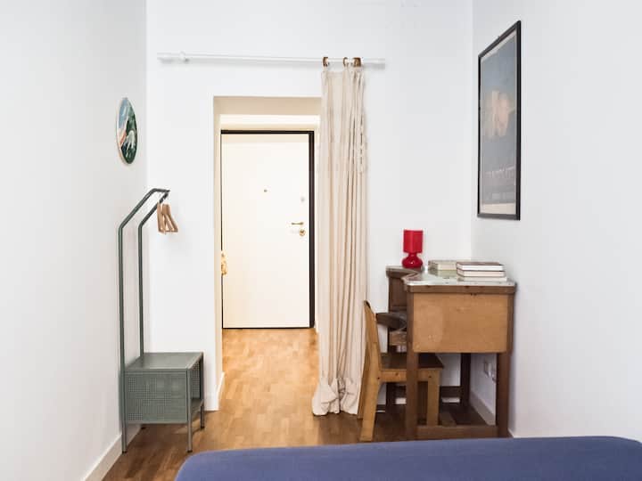 Cestovateľská izba s autentickým nábytkom Goldsmith