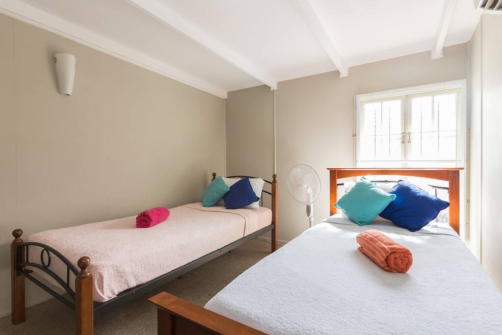 Bed room