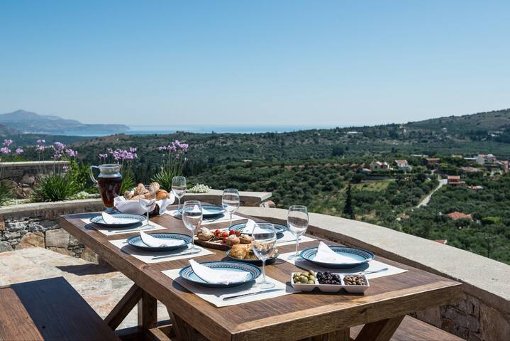 Luxury Villa Sifis, heated pool, seaview, quiet gallery image 5