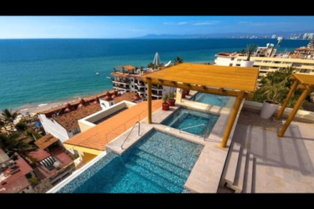 V177 403 Rooftop