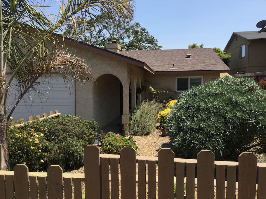 Front - no steps - easy access.