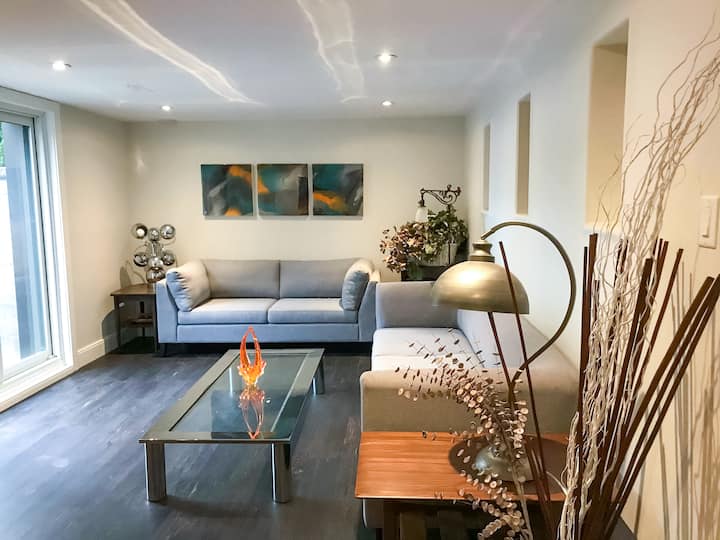 Private Luxury suite, ideal for Business traveller