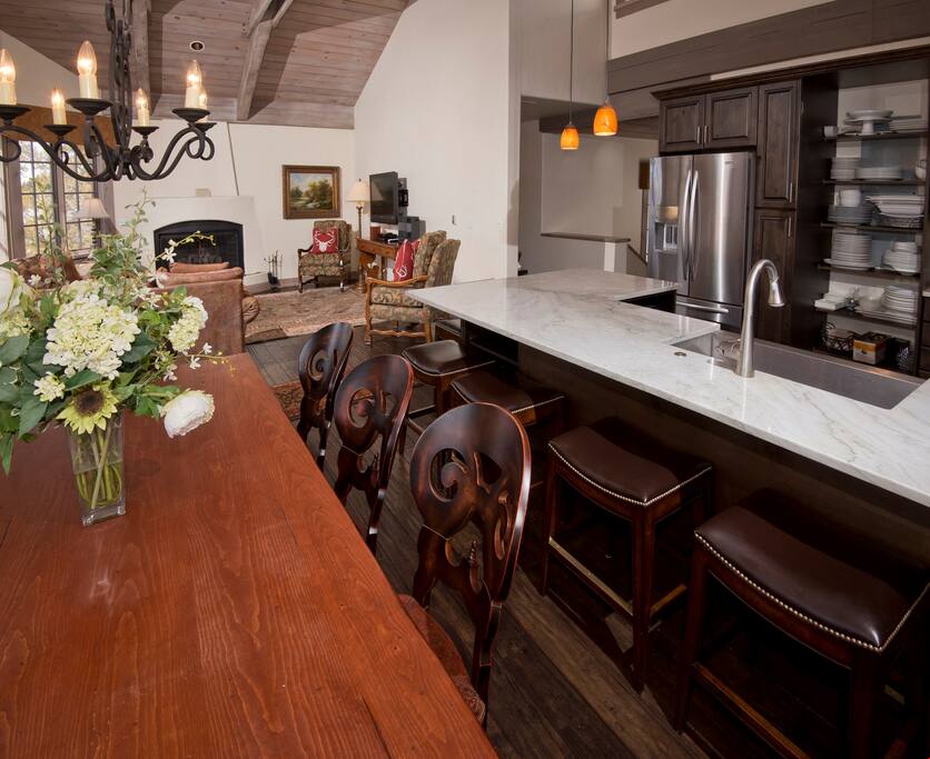 Take a seat at the breakfast bar or cook up a storm in the kitchen.