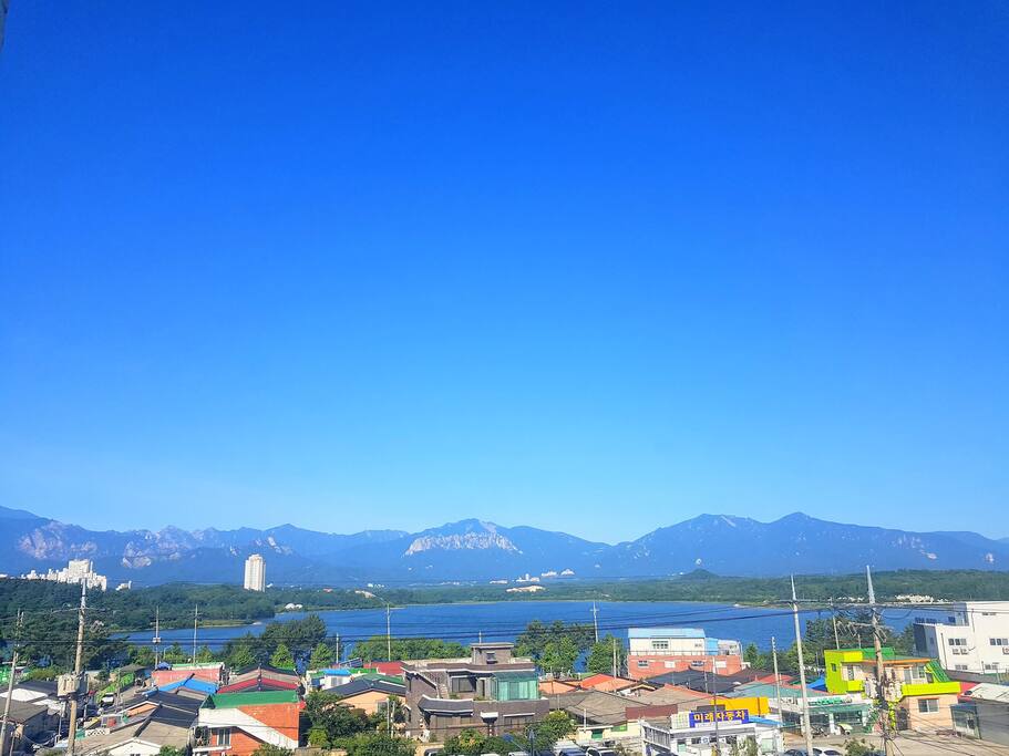 West Window Lagoon Afternoon서 창 석호 정오