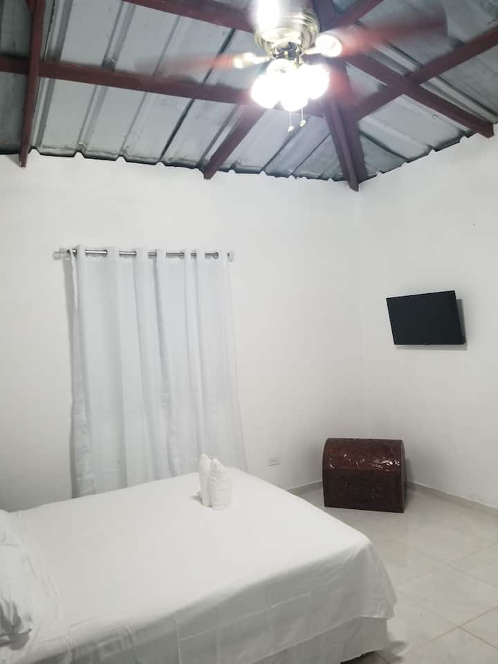 საძინებელი 1