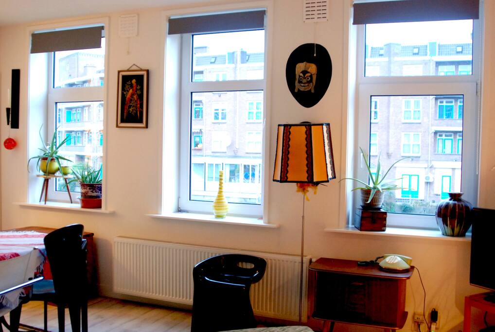 livingroom
canal side