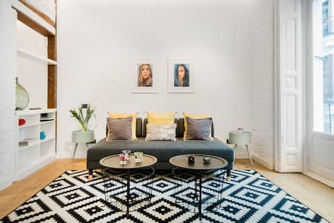 Anuncio de Airbnb popular: At Home in Madrid VII Temporary Apt. Madrid Center en Centro