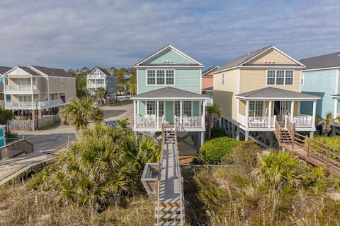 321b - True Beachfront w/ Private Walkway and Pool