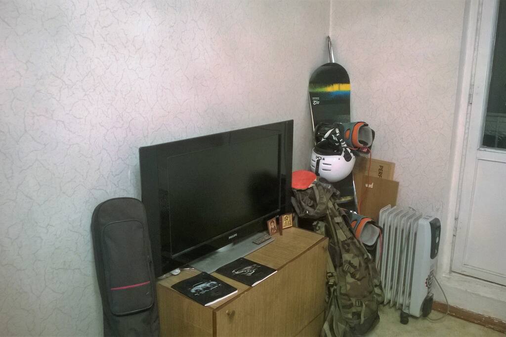 Телевизор