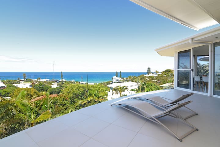 Dolphin Bay Drive, Sunshine Beach